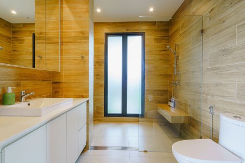 Chalet de 2 dormitorios en Cha-am, Tailandia № 157966 - foto 12