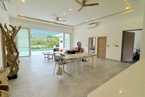 Casa de 4 dormitorios en Ko Samui, Tailandia № 117157 - foto 3