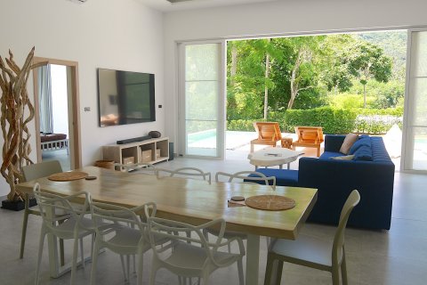 Casa de 4 dormitorios en Ko Samui, Tailandia № 117157 - foto 16