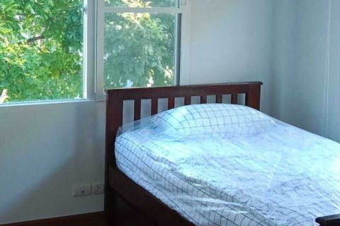 Casa de 3 dormitorios en Samut Prakan, Tailandia № 141586 - foto 7