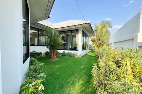 House in Pattaya, Thailand 4 bedrooms № 171473 - photo 6