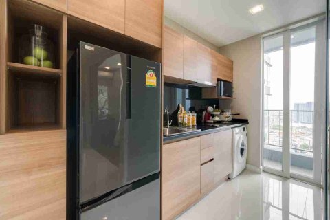Condominio de 2 dormitorios en Bangkok, Tailandia № 183680 - foto 4