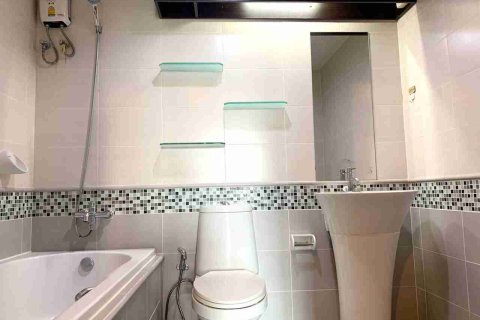 Condominio de 1 dormitorio en Bangkok, Tailandia № 183681 - foto 5