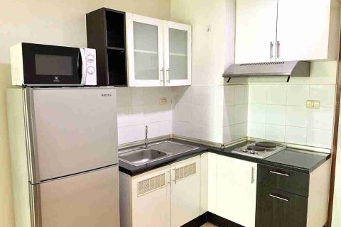 Condominio de 1 dormitorio en Bangkok, Tailandia № 183681 - foto 6