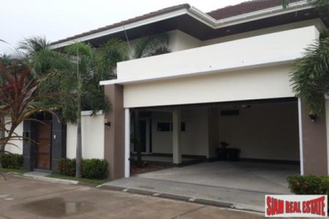 Chalet de 4 dormitorios en Jomtien Beach, Pattaya, Tailandia № 202532