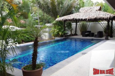 Chalet de 4 dormitorios en Jomtien Beach, Pattaya, Tailandia № 202532 - foto 4