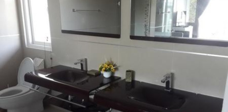Chalet de 4 dormitorios en Jomtien Beach, Pattaya, Tailandia № 202533