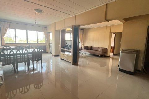 Condo in Watthana, Bangkok, Thailand, 2 bedrooms № 200938 - photo 7