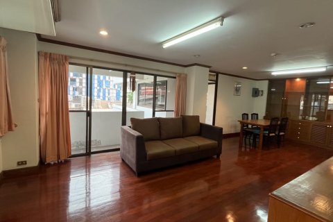 Condo à Watthana, Bangkok, Thaïlande, 2 chambres  № 200935 - photo 6