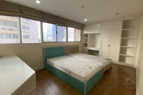 Condominio de 4 dormitorios en Watthana, Bangkok, Tailandia № 200936 - foto 7