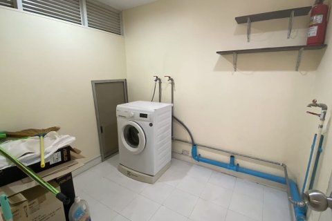 Condominio de 4 dormitorios en Watthana, Bangkok, Tailandia № 200936 - foto 2