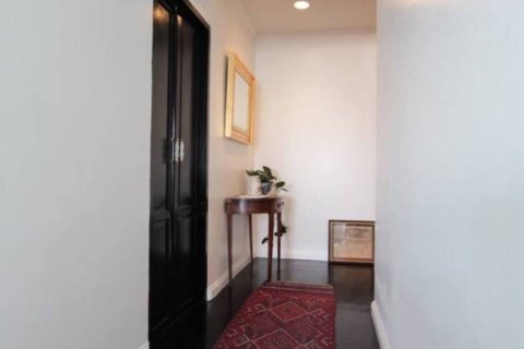 Condo in Bangkok, Thailand, 2 bedrooms  № 146698 - photo 4