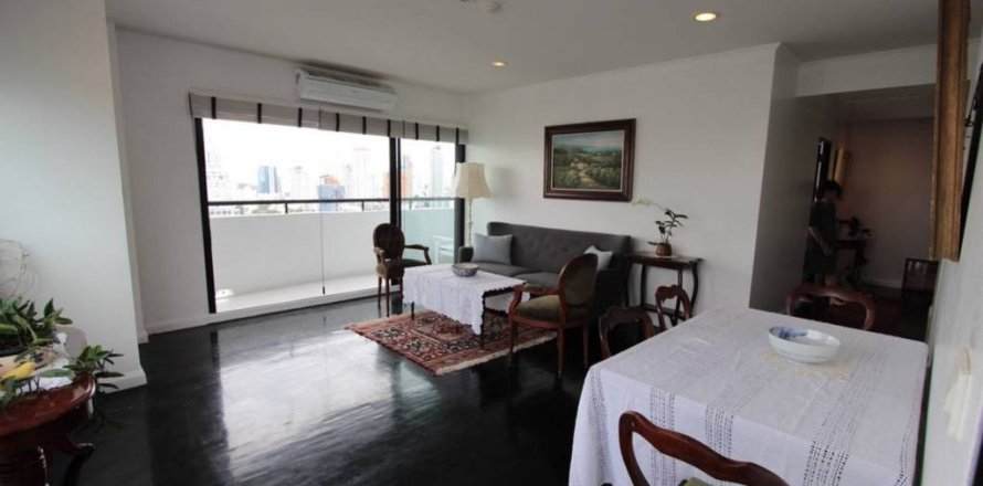 Condo in Bangkok, Thailand, 2 bedrooms  № 146698