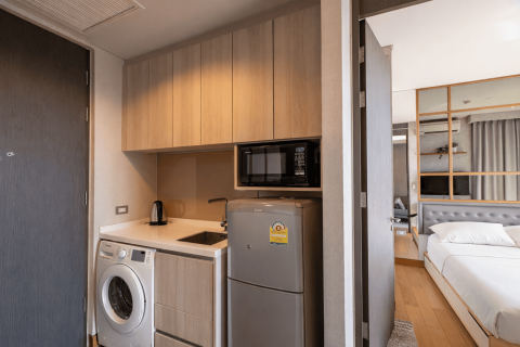 Studio in the Condo in Khlong Toei, Bangkok, Thailand № 161542 - photo 5