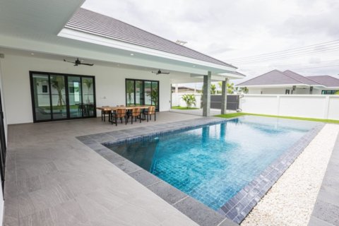 Villa in Hua Hin, Thailand 4 Schlafzimmer № 170017 - Foto 18