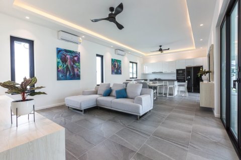 Villa in Hua Hin, Thailand 4 Schlafzimmer № 170017 - Foto 5