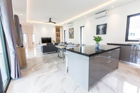 Villa in Hua Hin, Thailand 4 Schlafzimmer № 170017 - Foto 25