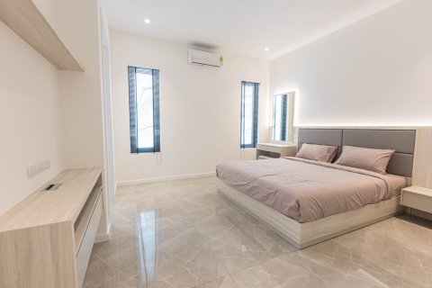 Villa in Hua Hin, Thailand 4 Schlafzimmer № 170017 - Foto 29