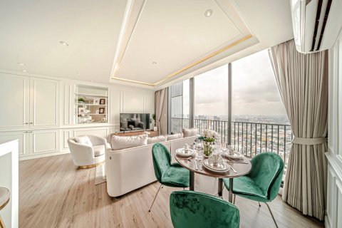 Ático de 3 dormitorios en Bangkok, Tailandia № 180778 - foto 2