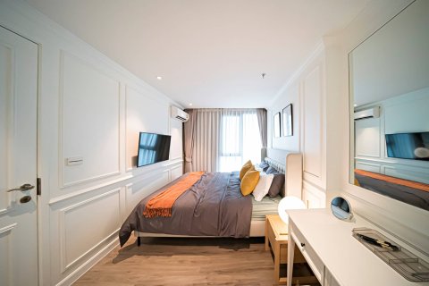 Ático de 3 dormitorios en Bangkok, Tailandia № 180778 - foto 17
