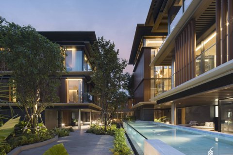 Casa de 4 dormitorios en Bangkok, Tailandia № 180776 - foto 2