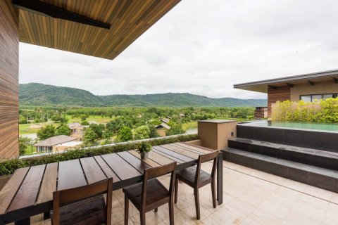 Ático de 2 dormitorios en Prachinburi, Tailandia № 180773 - foto 4