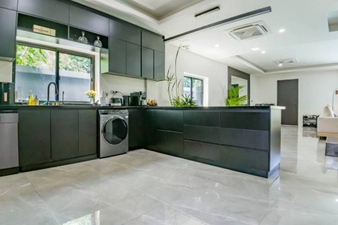 Chalet de 5 dormitorios en Phuket, Tailandia № 116417 - foto 9