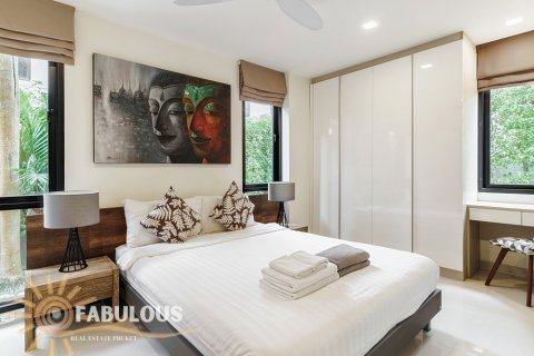 Chalet de 5 dormitorios en Bang Tao, Tailandia № 179375 - foto 6