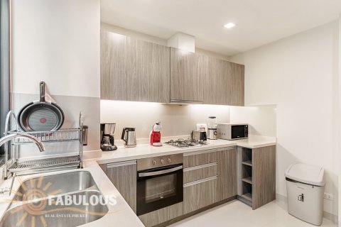 Chalet de 5 dormitorios en Bang Tao, Tailandia № 179375 - foto 9