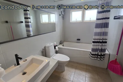 Eigentumswohnung in Watthana, Bangkok, Thailand, 3 Schlafzimmer № 220526 - Foto 13