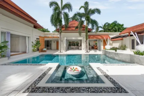 Villa in Phuket, Thailand 4 Schlafzimmer № 167096