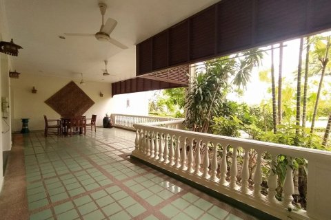 Condominio de 2 dormitorios en Pattaya, Tailandia № 159717 - foto 16