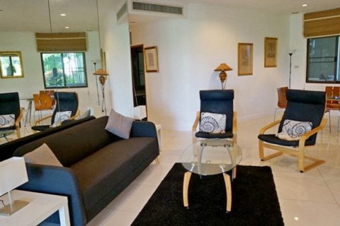 Condominio de 2 dormitorios en Pattaya, Tailandia № 159717 - foto 2