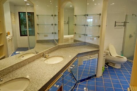 Condominio de 2 dormitorios en Pattaya, Tailandia № 159717 - foto 8