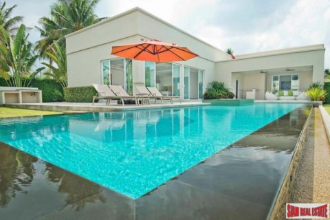 Gewerbeimmobilie in Pattaya, Thailand 220 m2 № 194049
