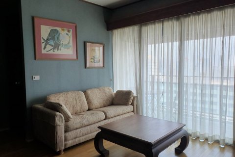 Condominio de 2 dormitorios en Watthana, Bangkok, Tailandia № 200807 - foto 12