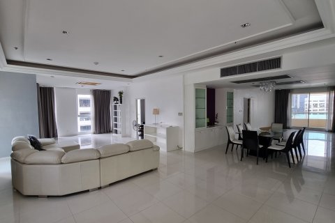 Eigentumswohnung in Khlong Toei, Bangkok, Thailand, 4 Schlafzimmer № 200808 - Foto 10