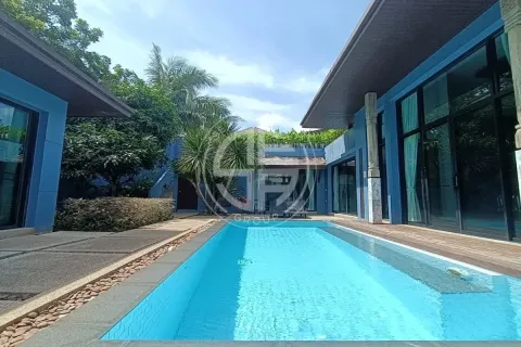 Chalet de 3 dormitorios en Phuket, Tailandia № 190811 - foto 17