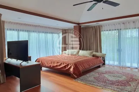 Chalet de 3 dormitorios en Phuket, Tailandia № 190813 - foto 6