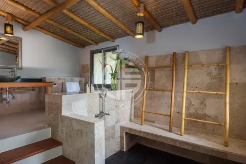 Chalet de 2 dormitorios en Ko Kaeo, Tailandia № 190812 - foto 7