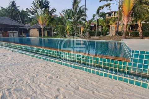 Chalet de 2 dormitorios en Ko Kaeo, Tailandia № 190812 - foto 11