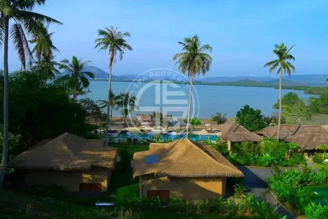Chalet de 2 dormitorios en Ko Kaeo, Tailandia № 190812 - foto 19