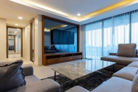 Condominio de 2 dormitorios en Pattaya, Tailandia № 163852 - foto 2