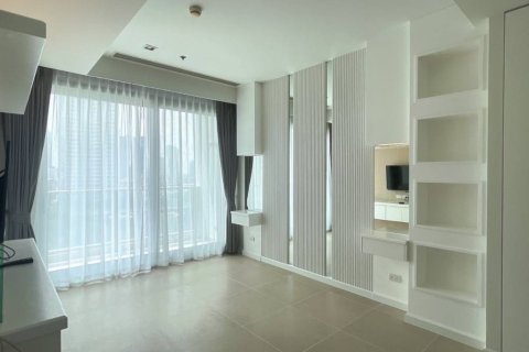 Condominio de 1 dormitorio en Khlong San, Bangkok, Tailandia № 163853 - foto 5