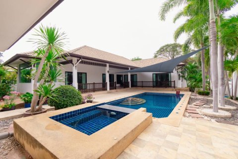 Chalet de 2 dormitorios en Hua Hin, Tailandia № 163851 - foto 2