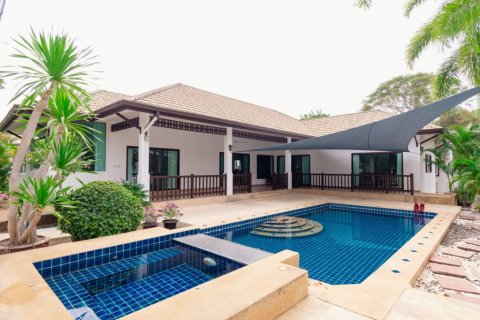 Chalet de 2 dormitorios en Hua Hin, Tailandia № 163851 - foto 3