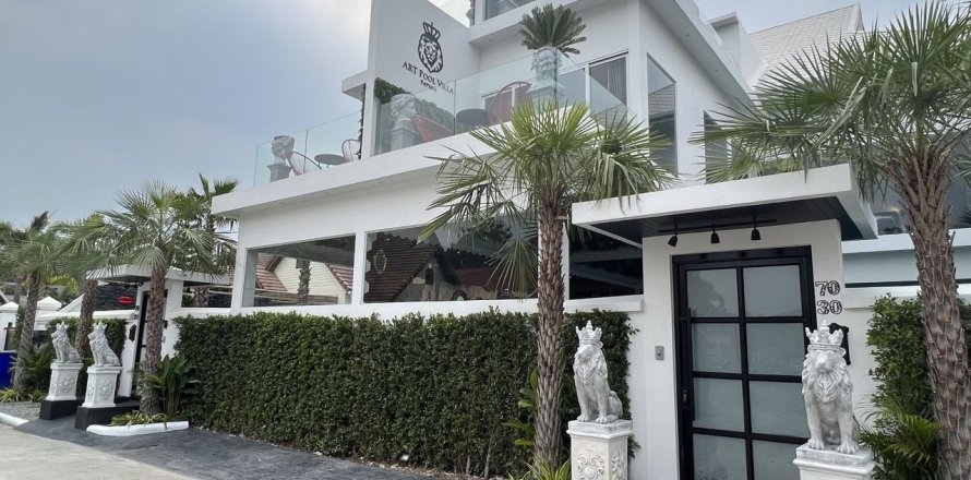 Chalet de 8 dormitorios en Pattaya, Tailandia № 164290