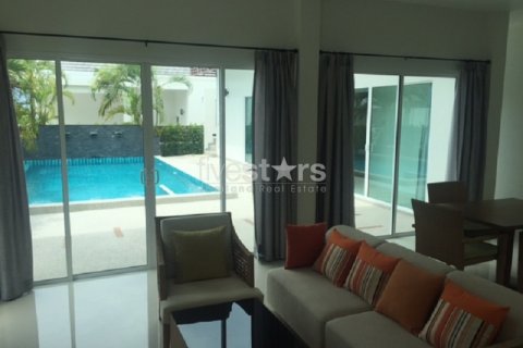 Casa de 3 dormitorios en Hua Hin, Tailandia № 67075 - foto 4