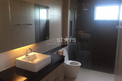 Casa de 3 dormitorios en Hua Hin, Tailandia № 67075 - foto 8