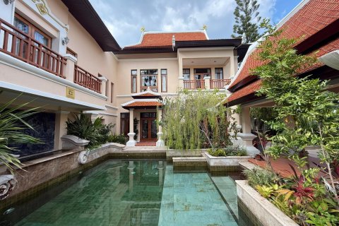 Chalet de 2 dormitorios en Pattaya, Tailandia № 158884